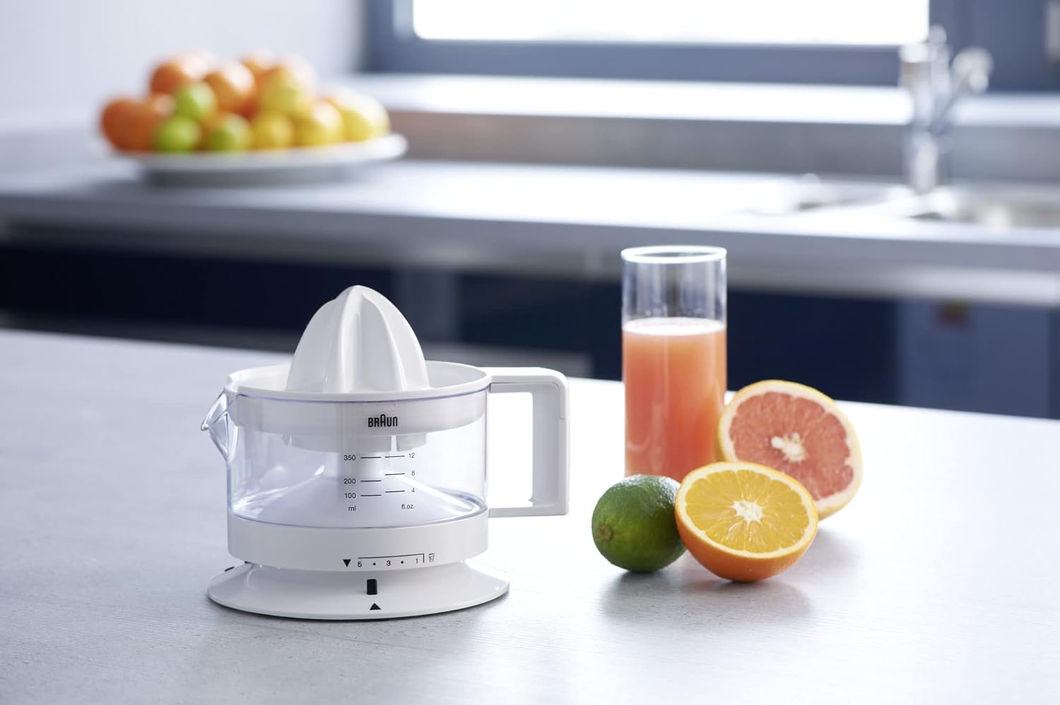 Braun Electric Citrus Juicer, CitrusQuick 1, Automatic Juicer for Citrus Fruits, Auto Stop Start Function, 2-Way Rotation, Portable Fruit Squeezer, Transparent Jar, Pulp Control, 20 Watt, CJ-3000