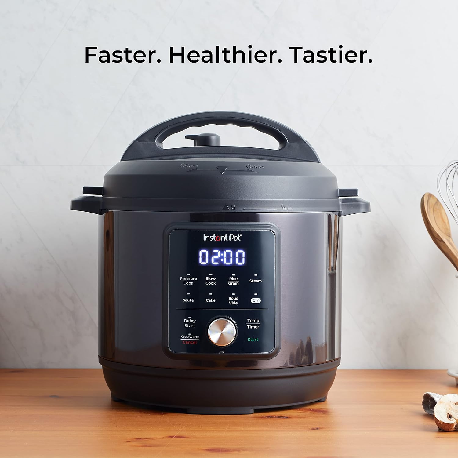 Instant Pot Essential 6QT (5.7L) 9-in-1 Electric Pressure Cooker, SS304 Stainless Steel Inner Pot, Original USA Brand, Slow Cook, Sauté, Steam, Cook Rice & Sous Vide, DIY (40°C to 190°C), 230V